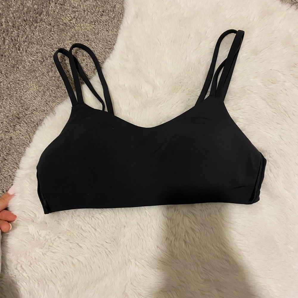 black lululemon like a cloud bra